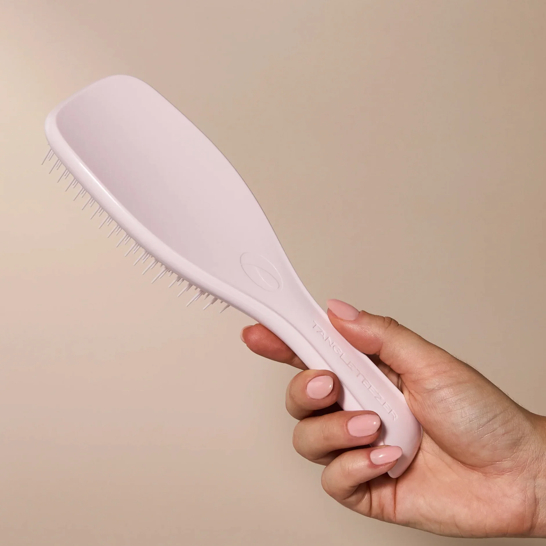 The Ultimate Detangler Plant Brush Y9