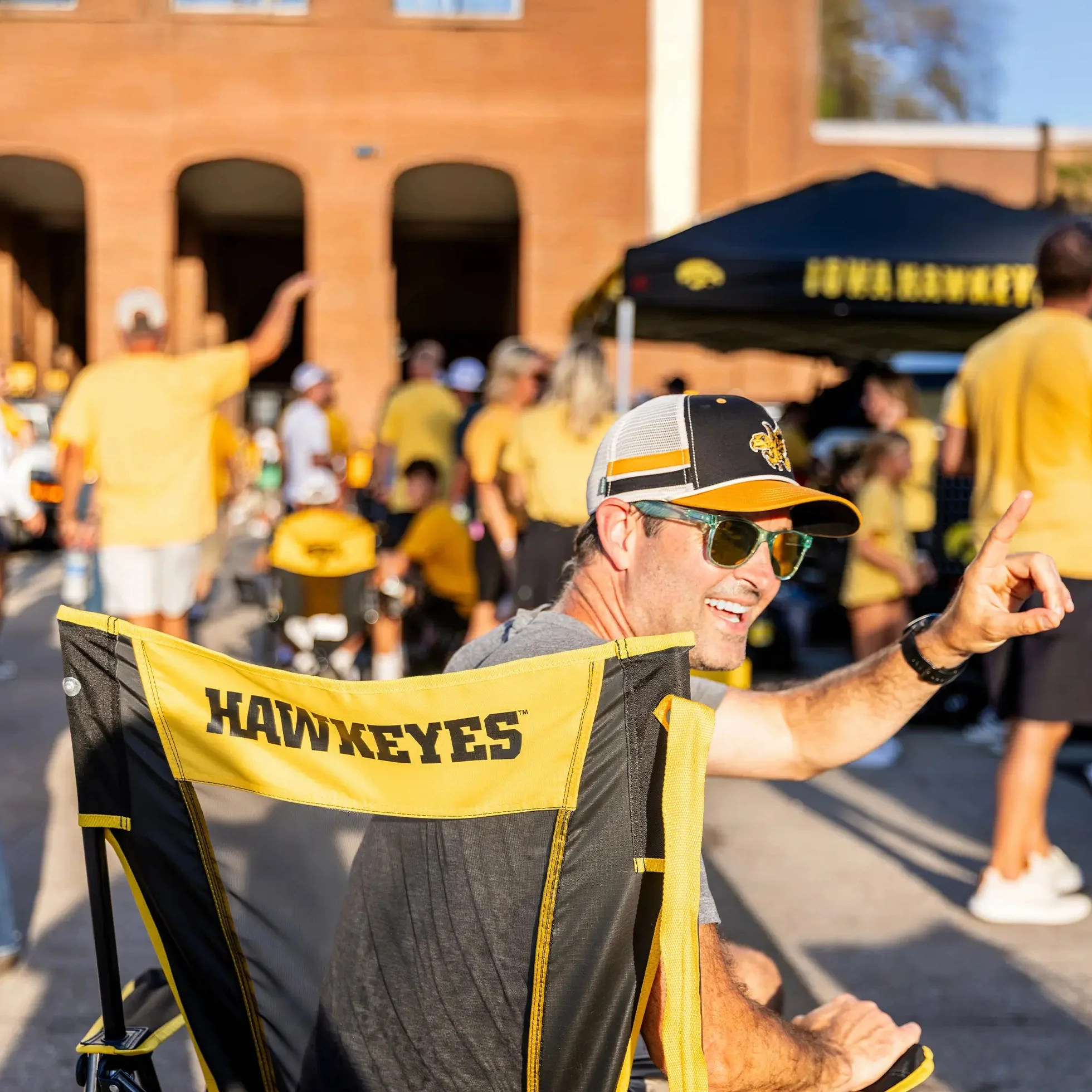 Comfort Pro Rocker - Iowa Hawkeyes | Featured Outdoor Choice | Outlandridge 2E65